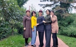 乱码无人区一卡二卡观